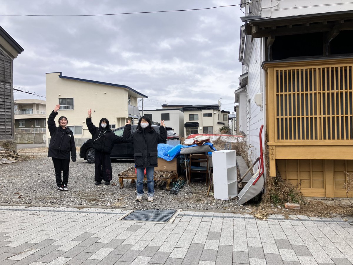 まるで昨日のことかのように、笑い合って、話し合って、イベントをつくれてしまう。なぜか朝には準備ができている。そして、たくさんの人に感謝を伝え、最後はみんなで大掃除をして終了する。
全てが日常で、全てが美しかった。
幻のような5年間。長くて、濃かった。そして愛おしかった。