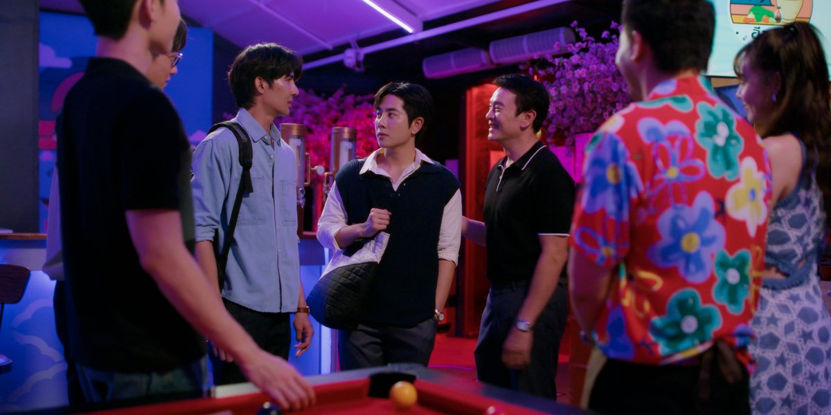 GMMTV's tweet photo. มากันพร้อมหน้าเลยยย เฮงจะกล้าบอกไหมเนี่ย #OssansLoveTHep11  
@Earth_Pirapat @wixxiws @ryuptb @KPloynira @thor_thinnaphan @parnpeet @champhugmao https://t.co/qht1Q7EAFG