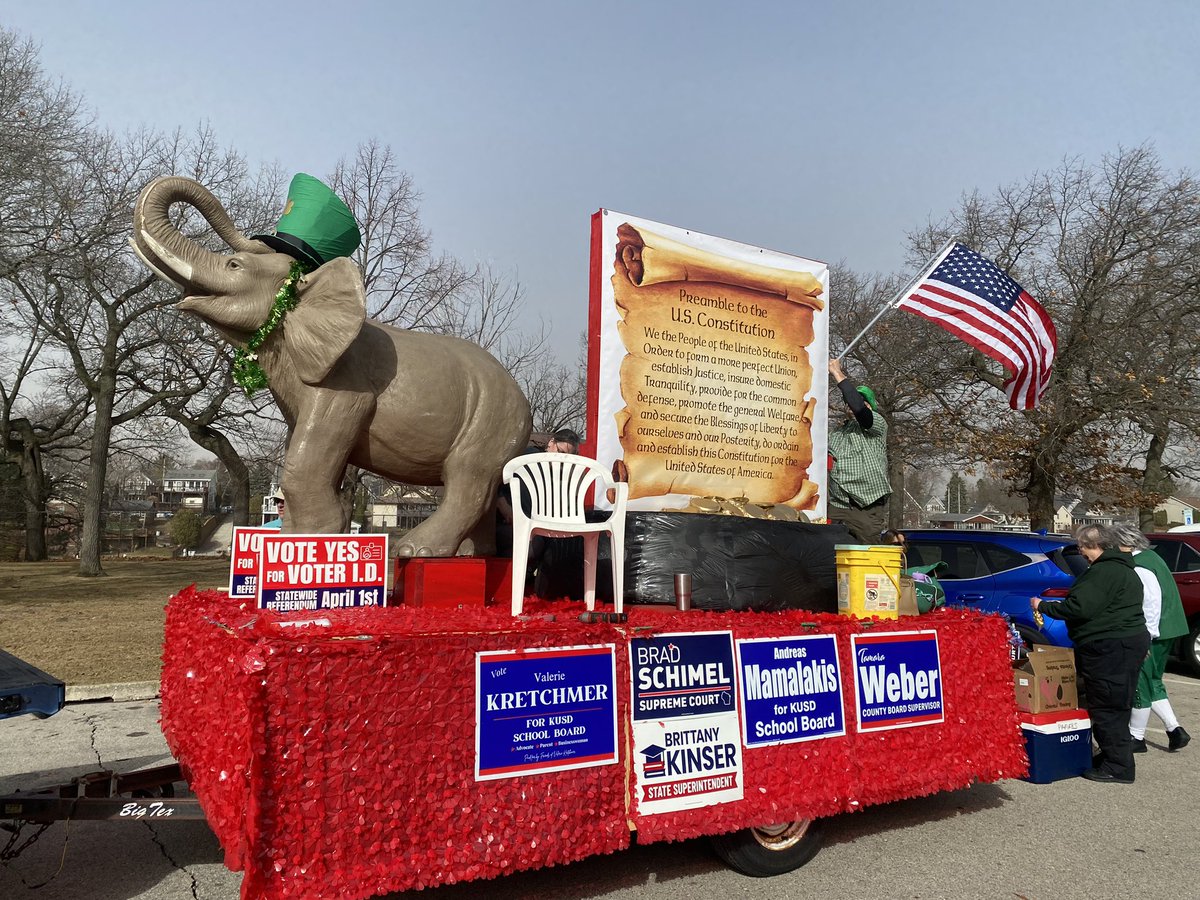 MarissaJBenson's tweet photo. Happy St. Patty’s Day!☘️ @GOPKenosha members and @WisGOP #FarmTeam candidates participated in their local parade this past weekend. These patriots are spreading the word day in, day out about @TeamSchimel @KinserforWI and ensuring we GOTV BY April 1st!🇺🇸 https://t.co/8CO3kM1GSf