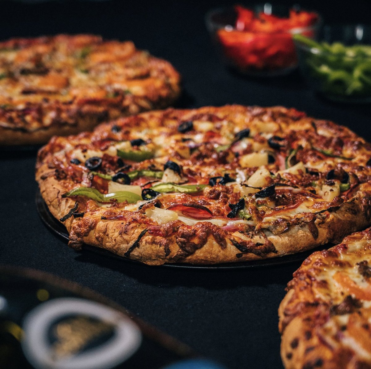 Buckys West Coast Pizzeria tweet media