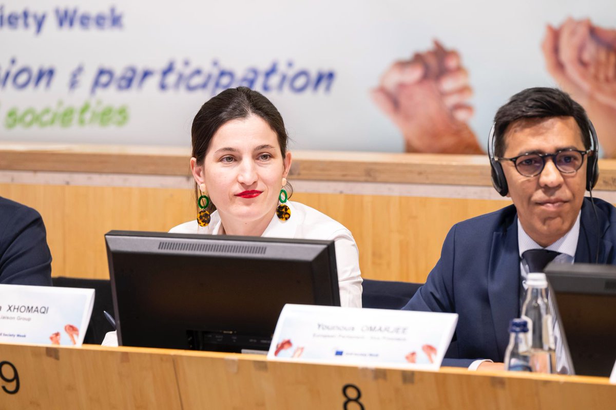 EESC Liaison Group & Civil Society Relations (@eesc_civsocrel) on Twitter photo 📍 Live from #CivSocWeek 2025
<a href="/BrikenaXhomaqi/">Brikena Xhomaqi</a>
"Civil society must challenge injustices and create spaces for dialogue. When CSOs are silenced—through funding cuts, legal barriers, or political pressure—voices against polarisation are lost."
👉 europa.eu/!3qwk8C 📍 Live from #CivSocWeek 2025
<a href="/BrikenaXhomaqi/">Brikena Xhomaqi</a>
"Civil society must challenge injustices and create spaces for dialogue. When CSOs are silenced—through funding cuts, legal barriers, or political pressure—voices against polarisation are lost."
👉 europa.eu/!3qwk8C