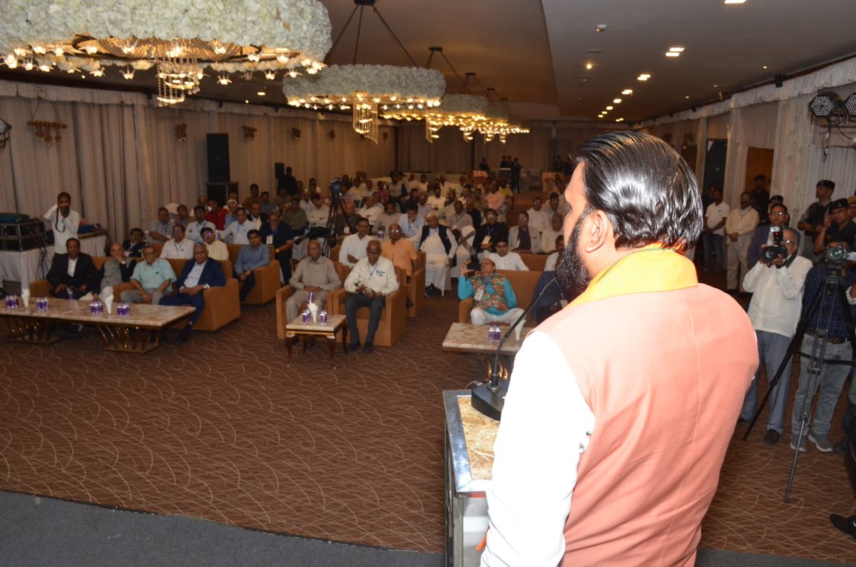 samrat4bjp's tweet photo. आज पटना में "फेडरेशन ऑफ पेपर ट्रेडर्स एसोएिशन ऑफ इंडिया" (FPTA) के दूसरे प्रबंधन समिति बैठक को संबोधित किया।
एनडीए सरकार उद्योग और उद्यमशीलता के लिए तत्पर है। बिहार पेपर मर्चेंट्स एसोसिएशन की पूरी कमिटी को शुभकामनाएँ।
#IndustryInBihar #MakeInBihar #FPTA #PaperMerchants #NDA4Bihar