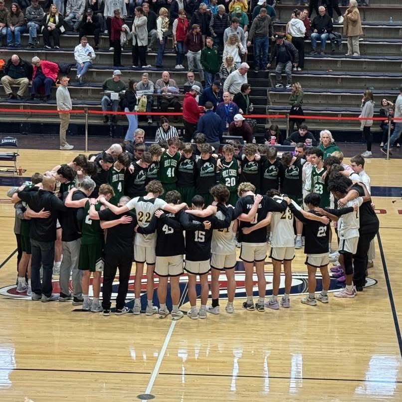 After Holy Cross’ 63-52 win in Saturday’s PIAA 3A Quarterfinal, Lancaster Mennonite invited the Crusaders to join in a closing prayer at center court. A powerful display of sportsmanship and respect.

This is what high school sports are all about! 🏀

👏 A great example of the