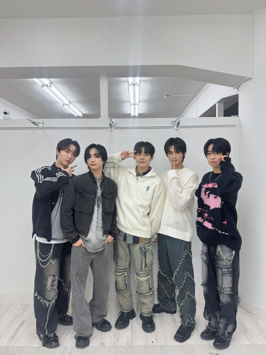 BXB JAPAN TOUR 2025 FANSIGN EVENT❤️

#BXB #비엑스비 #ビーエックスビー
#Journey #I_WISH