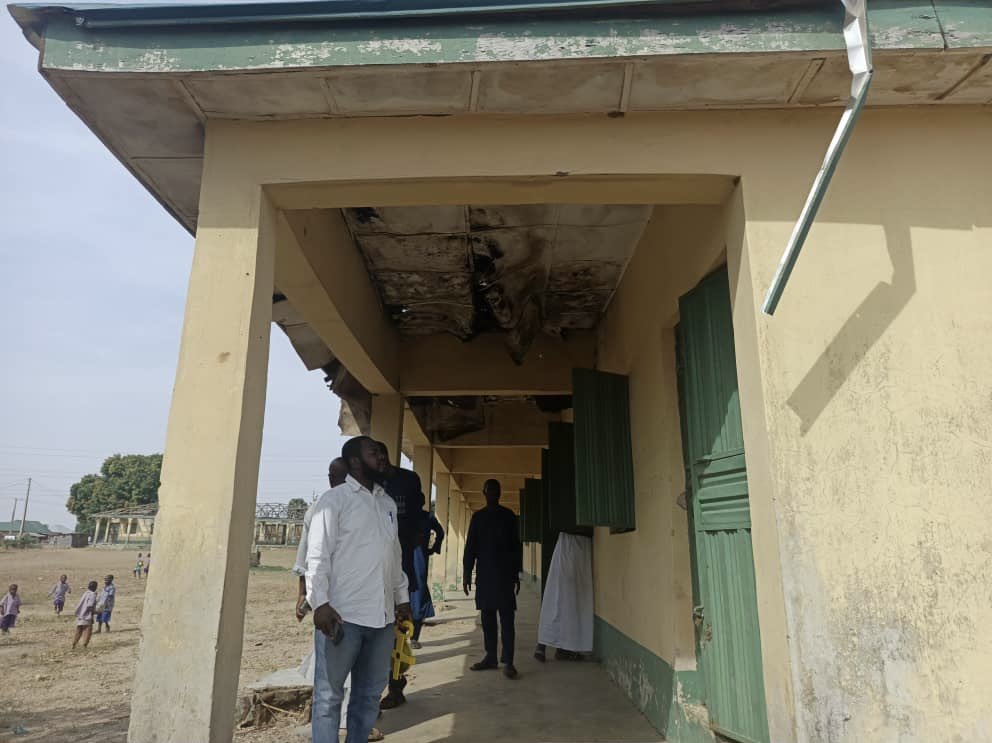 MESLfoundation1's tweet photo. The foundation is at Gusase primary school Bosso local Government to assess their classrooms. Some of them are in poor condition that could negatively impact the learning experience of pupils. The foundation has stepped in to do what it does best. https://t.co/DfR0exL625