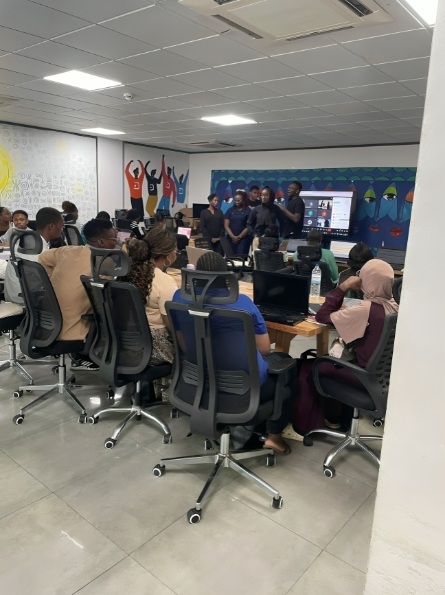 DukkaCommunity's tweet photo. What's your next event? We have just the perfect and convenient space for you.

Book a space with us today.

#space #event #monday #workspace #work #team #meetingroom NYSC https://t.co/4pfPij3Cn4