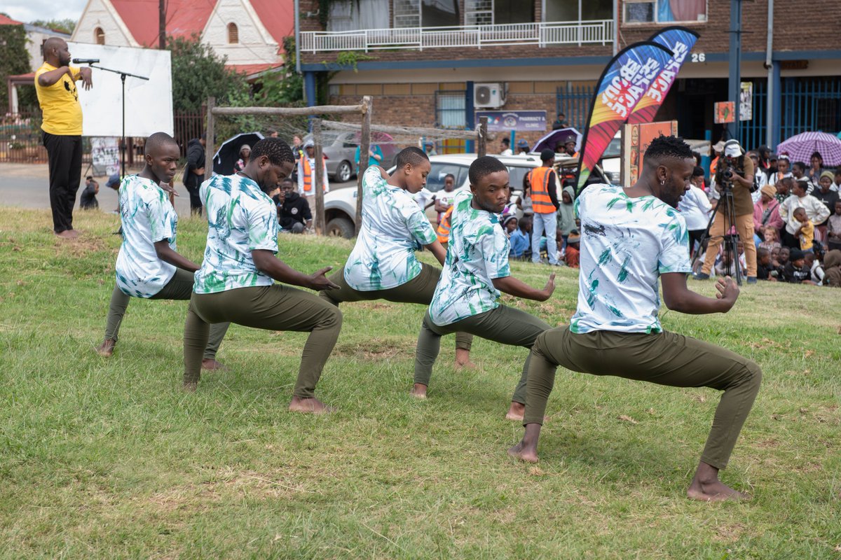StandardBankArt's tweet photo. For 10 years, #MBMS has turned streets into stages, giving young artists a voice. 20 years after his #SBYA win, PJ Sabbagha’s vision keeps shaping the future of dance. #Championofthearts https://t.co/hhFOlAeGka