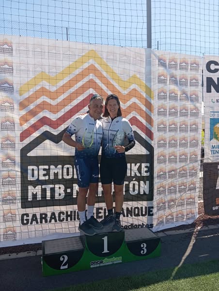 1ª clasificada en EBike féminas y 2º clasificado en E Bike masculino.
Felicidades compañeros!!