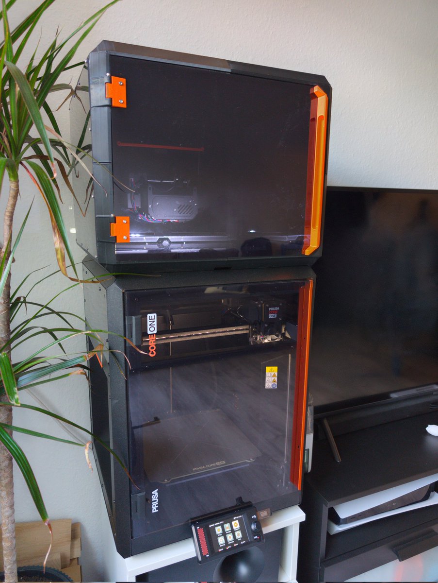 voxel3d_nl's tweet photo. COREBOXX is getting out there more and more! Standard version is at over 1050+ downloads!
Find it on @Prusa3D @printablescom;
Free version;
https://t.co/9SqWTH5gzp
Premium version (with MMU-integrated)
https://t.co/iDSbcSCzbc
#Prusa #COREBOXX #COREone https://t.co/RxSZBwRByx