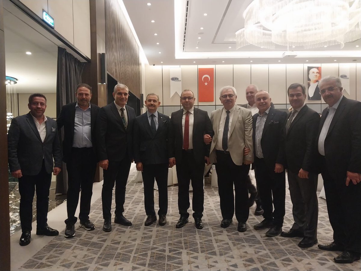 tcesenyurt's tweet photo. Kaymakamımız Sayın @CobanogluF ve eşi, Esenyurt Sanayici ve İş Adamları Derneği (ESİDER) tarafından düzenlenen iftar programına kat��ldılar. https://t.co/dQwmwt6827
