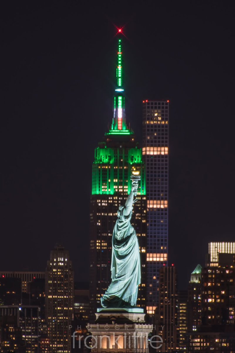 nycfeelings's tweet image. Happy Saint Patrick's Day 🍀🍀🍀
Shot by Frank Little