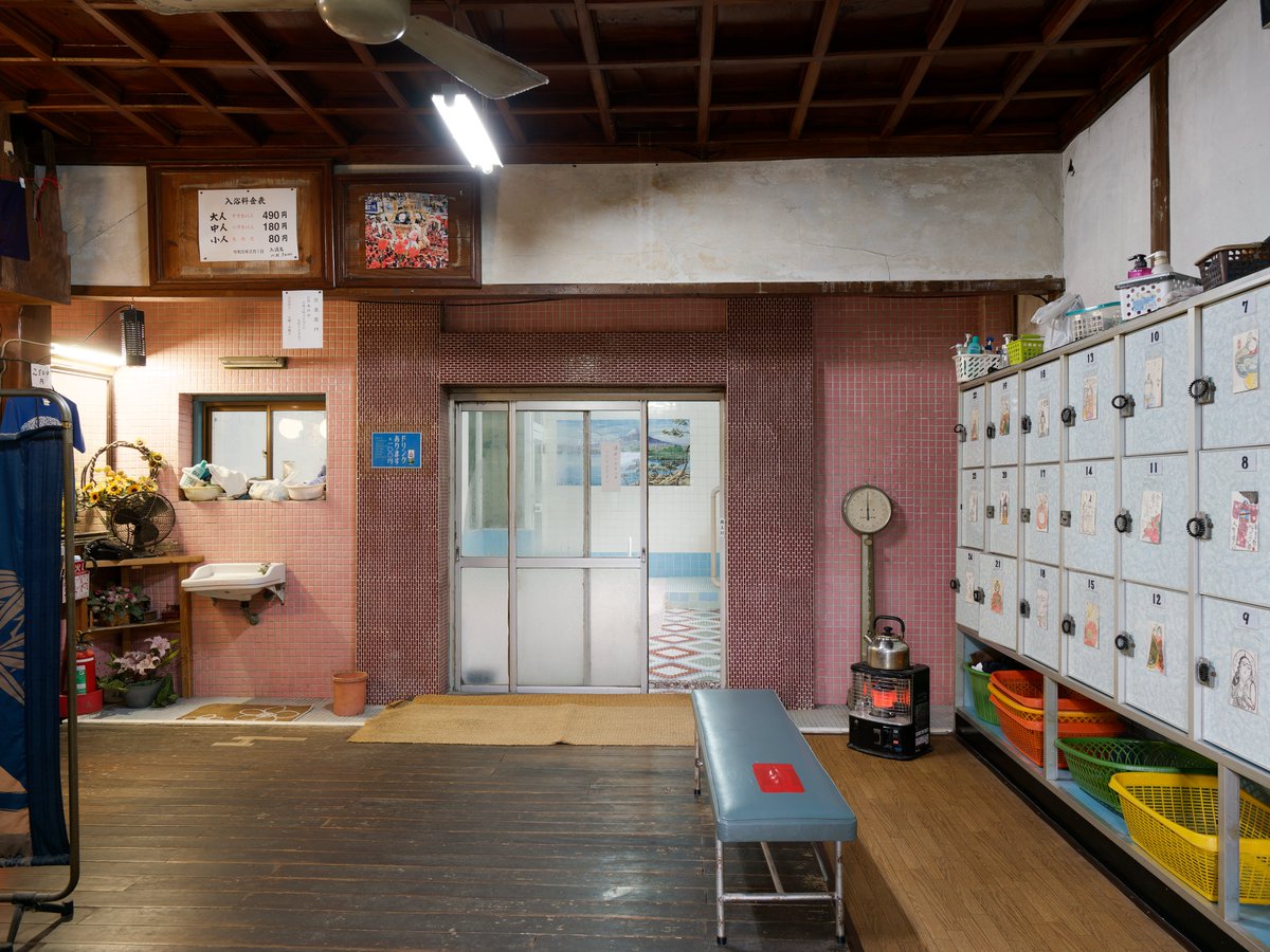 高水湧基／UC『団地の給水塔大図鑑 2026増補版』発売中！ tweet media