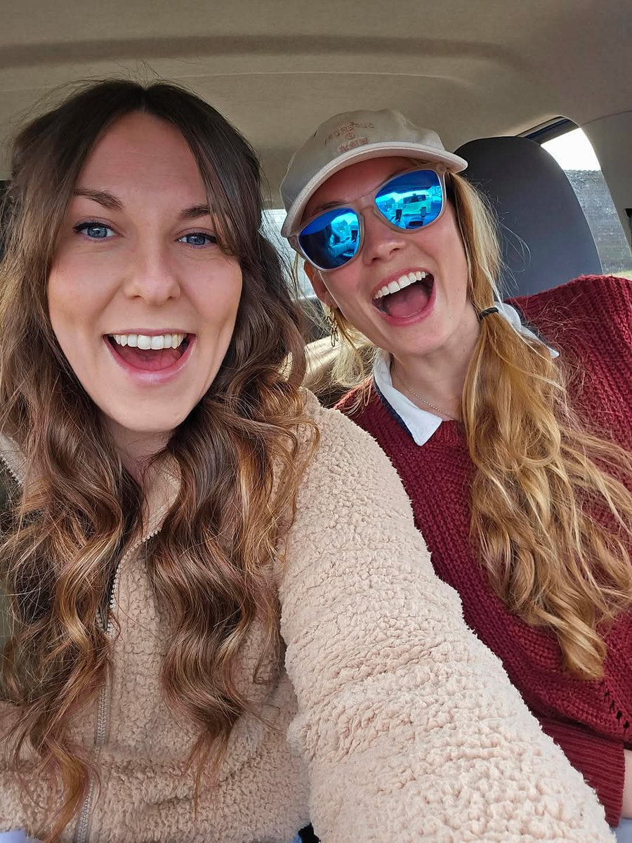 TrueFoxes's tweet image. We've had an amazing time touring around the UK! 🚌

Thank you all for buying tickets, we are still buzzing from selling out 4 headline shows in Surrey, Sheffield, York and Leamington Spa ❤

Next stop 7 Hills Festival in #Bath! 

22/3 Flan O'Briens 3pm
23/3 The Komedia 1.30pm