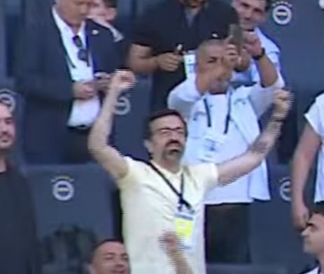 Kongre kararı alınsın dediğine bakmayın başkan değişsin diye değil “gitme sana muhtacım” şarkısını özlediği için kongre istiyor.