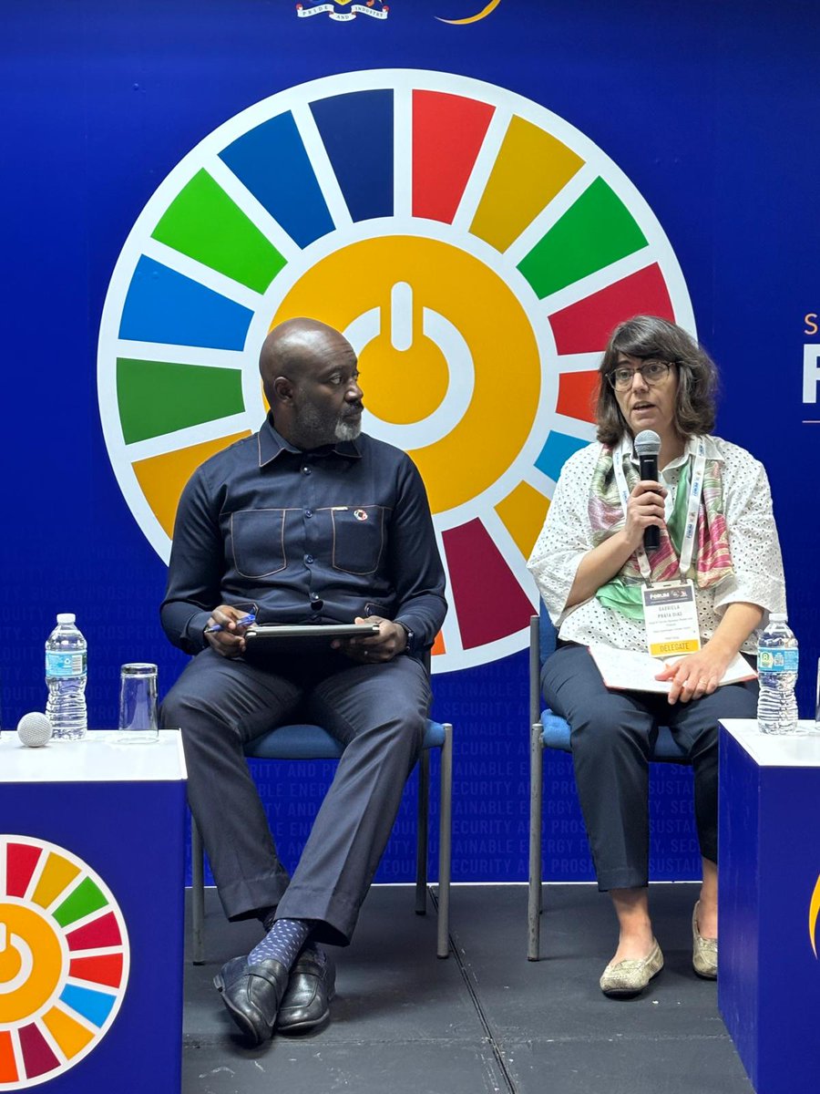 UNEPCCC's tweet photo. 🌍 Thank you, @SEforALLorg , for an impactful forum 🌍
@UNEPCCC was a proud part of the #SEforALLForum and critical discussions, on:
🔹 Mobilizing investments for #SDG7
🔹 Effective #energyefficiency finance
🔹 Raising ambition for a just and inclusive #energytransition⚡ https://t.co/ZtaR845FfK