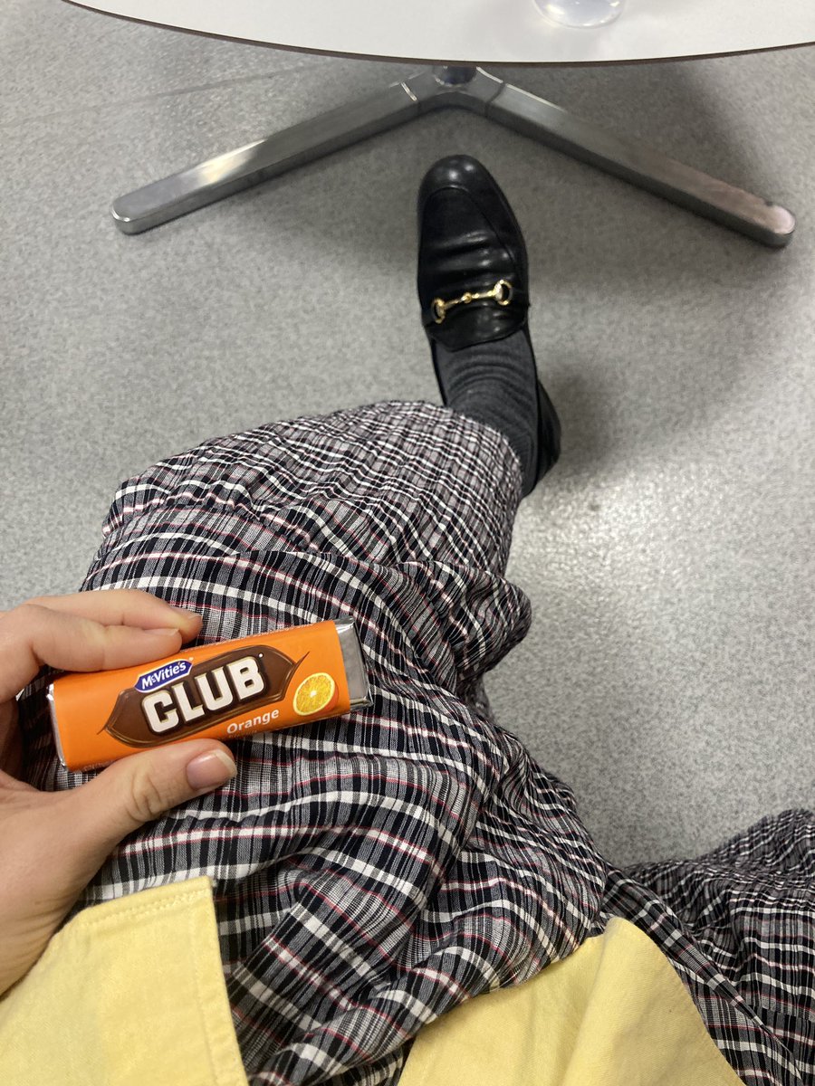 every minute the NHS needs 3 donations so, if you can, go donate blood/plasma/platelets (+ you get snacks)❣️