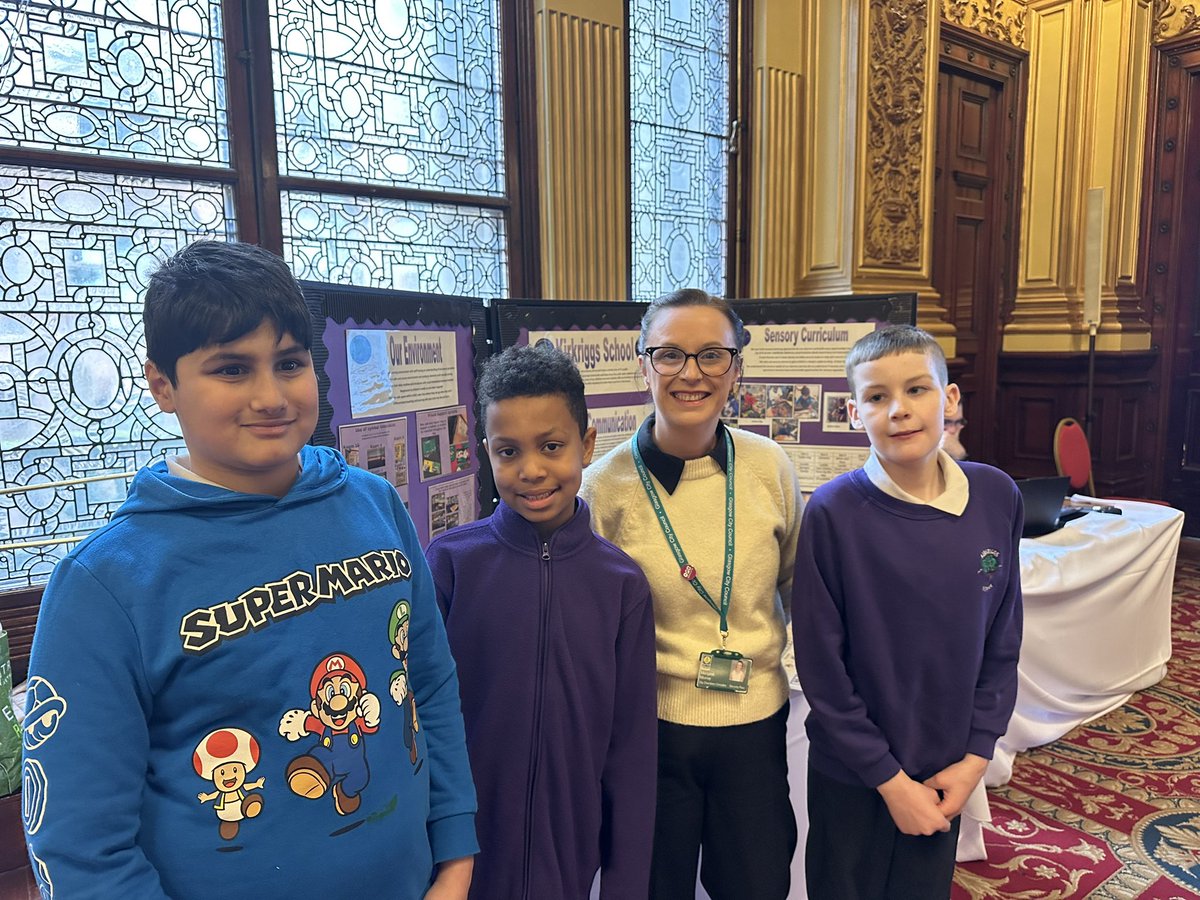 Lovely to see my friends from <a href="/KirkriggsPS/">Kirkriggs School</a> this morning at the Primary Learning Exchange. What a fabulous job they were doing along with the children from all of the other schools. Well done! <a href="/EdISGlasgow/">EdIS Glasgow</a>