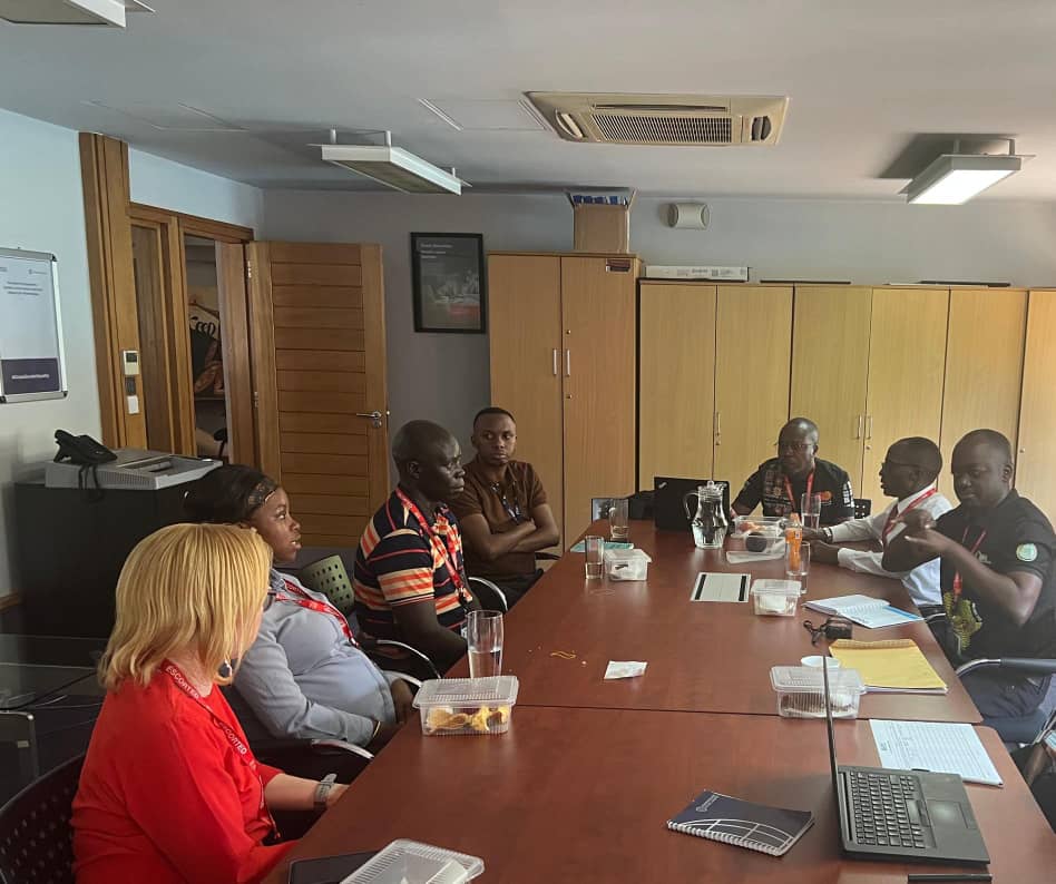 deaf_alliance's tweet photo. As the British High Commission and British Council embark on an internship scheme specifically designed for persons with disabilities, we collaborated with other experts to assess the accessibility and suitability of their office spaces. @UKinUganda https://t.co/6qFdcnHqOP