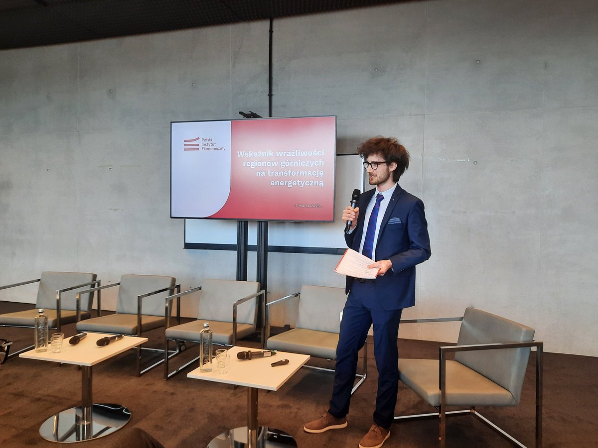 Miasta <a href="/miasto_katowice/">Miasto Katowice</a> <a href="/MiastoTychy/">Miasto Tychy</a> i Gliwice najmniej wrażliwe wśród powiatów górniczych w woj. śląskim na transformację energetyczną.<a href="/JastrzebieZdr/">Jastrzębie-Zdrój</a> najbardziej wrażliwe. To wnioski z raportu Polskiego Instytutu Ekonomicznego, zaprezentowanego dziś w MCK w Katowicach <a href="/Slazagpl/">ŚLĄZAG</a>