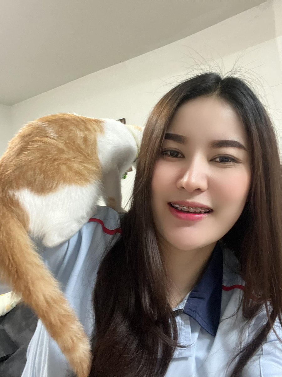 descenqt's tweet photo. ให้เป็นแมวคงไม่ไหว เป็นหนูได้ไหม ขี้อ้อนเหมือนกัน🤫😆
#ชลบุรี #อมตะนครชลบุรี #โสดแค่เราจุงดังเขาไปเดทกัน https://t.co/QiIk03Xsg5