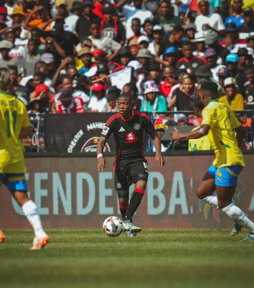javasnkambule's tweet photo. Unable to watch the match yesterday afternoon @Masandawana, it was obviously the turn for the opponent to conquer, congratulations to them, You have put yourself in a very good position Masandawana, Just keep your eyes on the ball ⚽️.👆💛
#subdowns #BetwayPrem
#Downslive https://t.co/WtCm3nRfkP