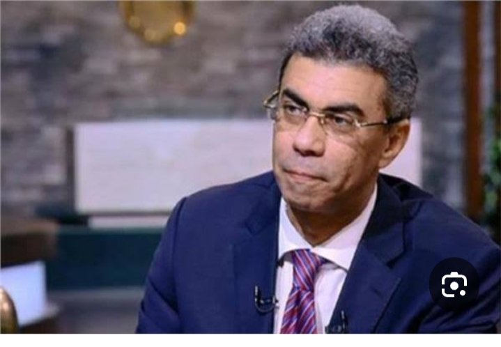 معرفش ليه الراجل دايما ياجى ف بالى يمكن الله يرحمه عشان كنت دائما متأثر بمقالاته او حواراته الله يرحمه ف ايام الرحمات أتمنى من الجميع الدعاء له بالرحمه والمغفره