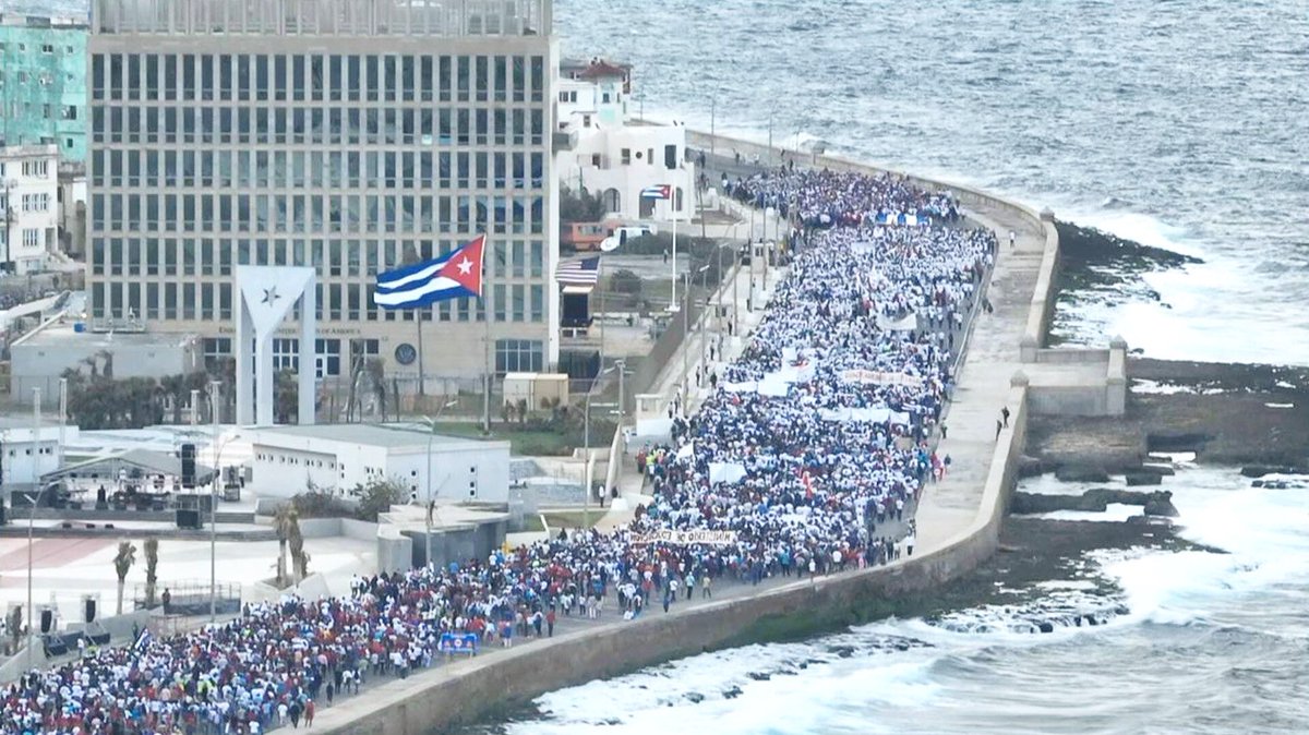 Hace hoy 65 años el gobierno de EEUU aprobó un Plan de Acciones Encubiertas contra #Cuba, que incluían desde la guerra económica hasta el terrorismo y la invasión. El costo humano y material ha sido inmenso. #NoAlTerrorismo, #TumbaElBloqueo.