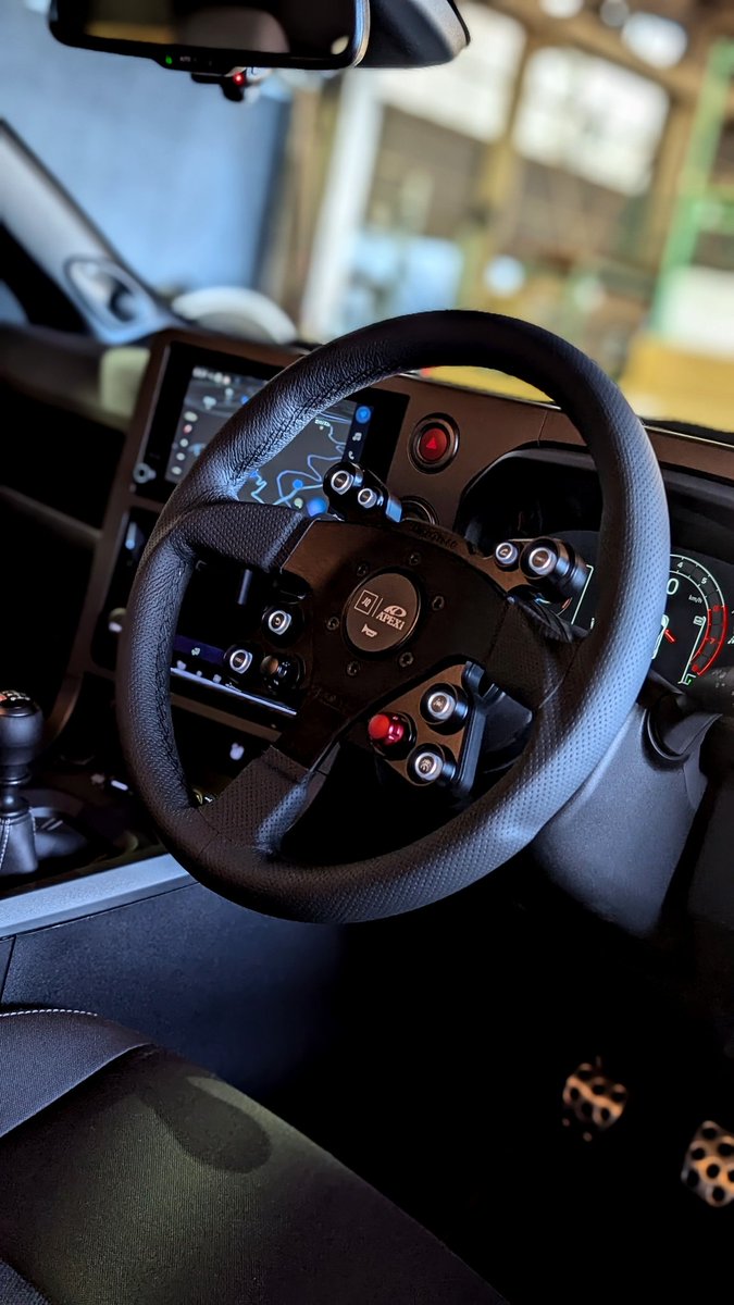 APEXi ✖ JQ Werks-Madtrace Racing Steering Wheel HUB System 意外と