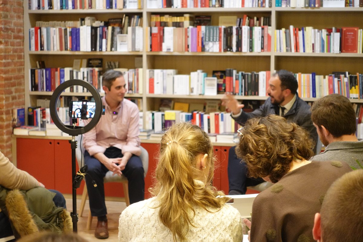 dykinsonlibros's tweet image. Marzo está siendo un mes lleno de vida en E·S·P·A·C·I·O DYKINSON, y sobre todo, lleno de libros. 

#libros #Madrid #libreriasdemadrid