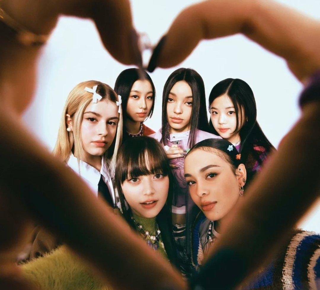 AboutMusicYT's tweet photo. VCHA is reportedly expected to have a comeback this year. https://t.co/izWmeF3tG7