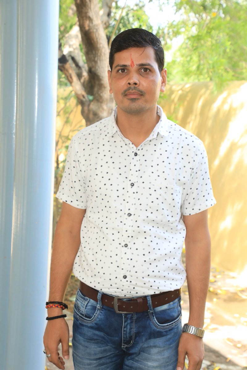 बांदीकुई के लोकप्रिय विधायक महोदय श्री भागचंद सैनी टांकडा जी के PA श्री अवधेश खंडेलवाल जी को जन्मदिन की बहुत बहुत बधाई और शुभकामनाएं 🎉 
ईश्वर से आपक उत्तम स्वास्थ्य और दीर्घायु जीवन की कामना करता हूं 🙏🏼 <a href="/AvadheshJaipur/">Avadhesh Kumar Khandelwal</a>