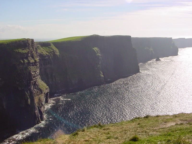 INeverKnewThat1's tweet photo. Celebrating St Patrick's Day!

Magnificent Cliffs of Moher, County Clare

#StPatricksDay #ineverknewthat #ineverknewthataboutireland #ineverknewthatabouttheirish #cliffsofmoher https://t.co/9bSULltrXz