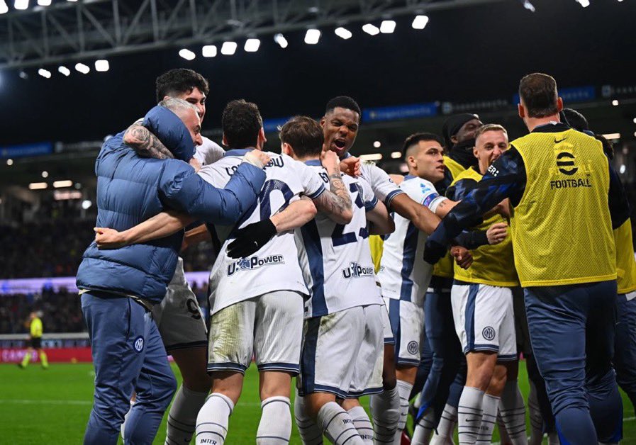 mayealthani's tweet image. مابنشوف الـإنتر أسبوعين والله بنشتاااق وايد 🥺💙🖤💙🖤💙🥹🇮🇹🏆🐍♥️

#ForzaInter #IMInter