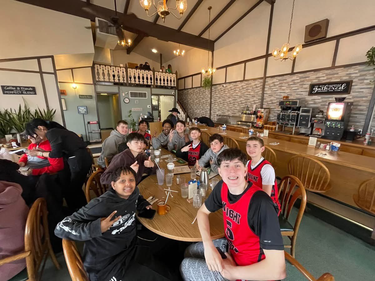 Jim Shapiro (@jimshapiro) on Twitter photo State basketball tourney in Spokane this weekend. These guys went 3 of 4 on the weekend, the only loss being to the eventual winner of their bracket.
Attaway <a href="/KingsHSHoops/">King's Knights Boys Basketball</a> State basketball tourney in Spokane this weekend. These guys went 3 of 4 on the weekend, the only loss being to the eventual winner of their bracket.
Attaway <a href="/KingsHSHoops/">King's Knights Boys Basketball</a>
