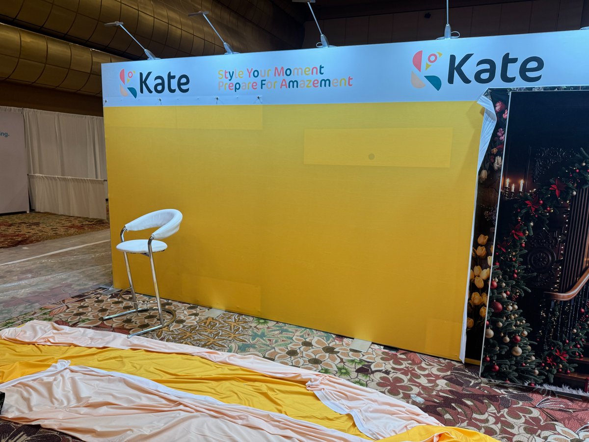 Kate Backdrop tweet media