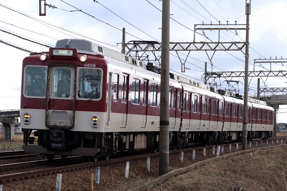 ha07_28ru's tweet photo. 3/17(月)
8600系 X58編成 廃車回送
 #近鉄 #廃車回送 https://t.co/PdwBPPz2jE