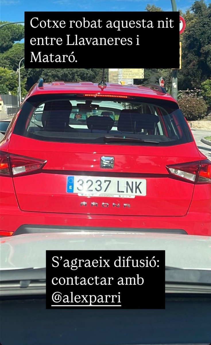 Coche robado! <a href="/PoliciaMataro/">Policia Local de Mataró</a> <a href="/mossos/">Mossos</a>