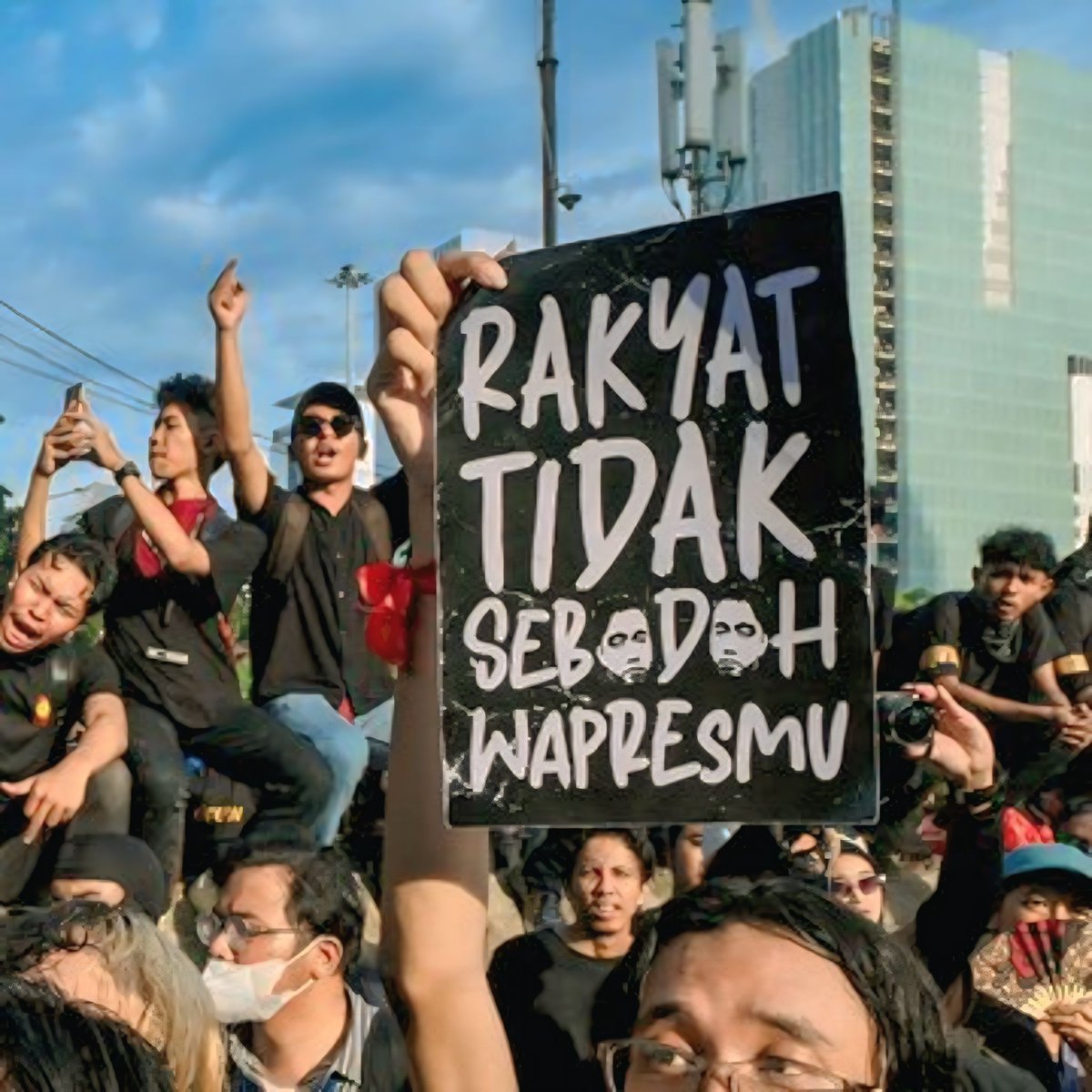 <a href="/abdurarsyad/">Abdur Arsyad</a> jadi gini ded, biar lu paham aja ded.