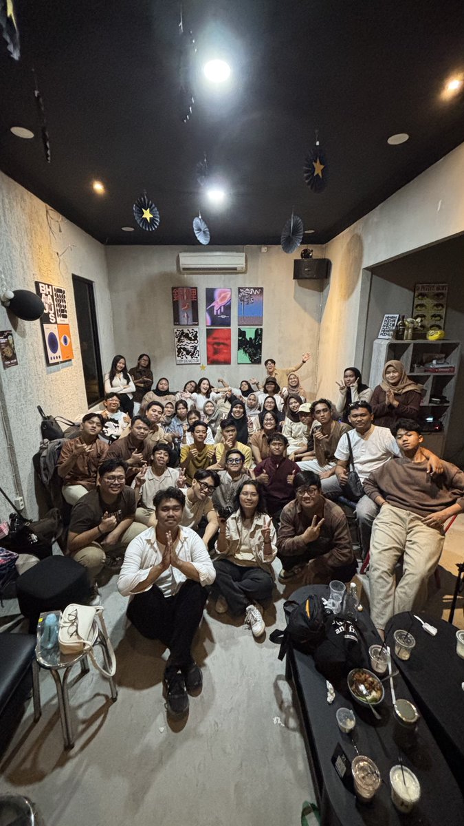 Ashelytic tweet media