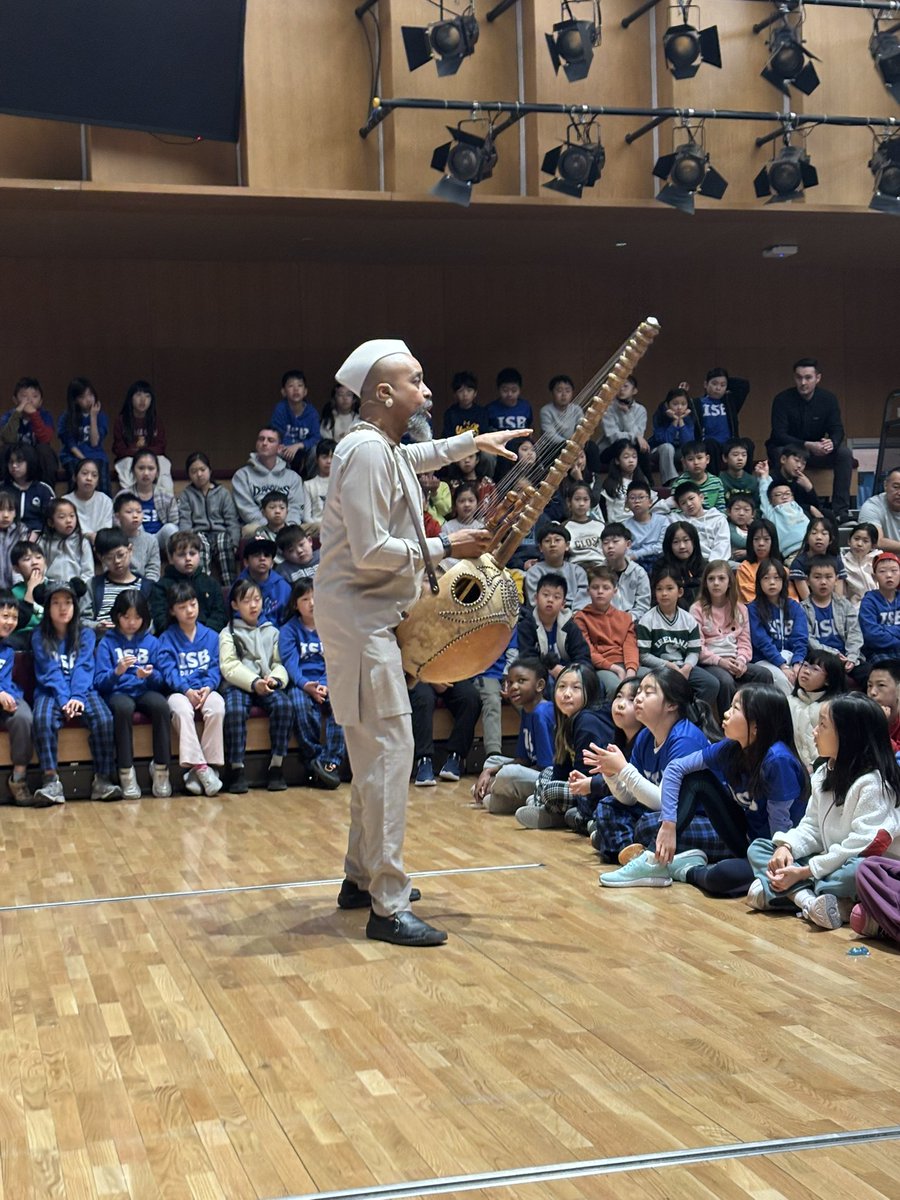 Baba the Storyteller performed at ISB today and focused on building bridges not walls in the UES session. In the LES session, we also heard a story reinforcing our commitment to taking action against bullying!  At ISB, we “love our passengers!” <a href="/EnergyBusSchool/">EnergyBusSchools</a> <a href="/ISBeijing/">ISB-Beijing</a>