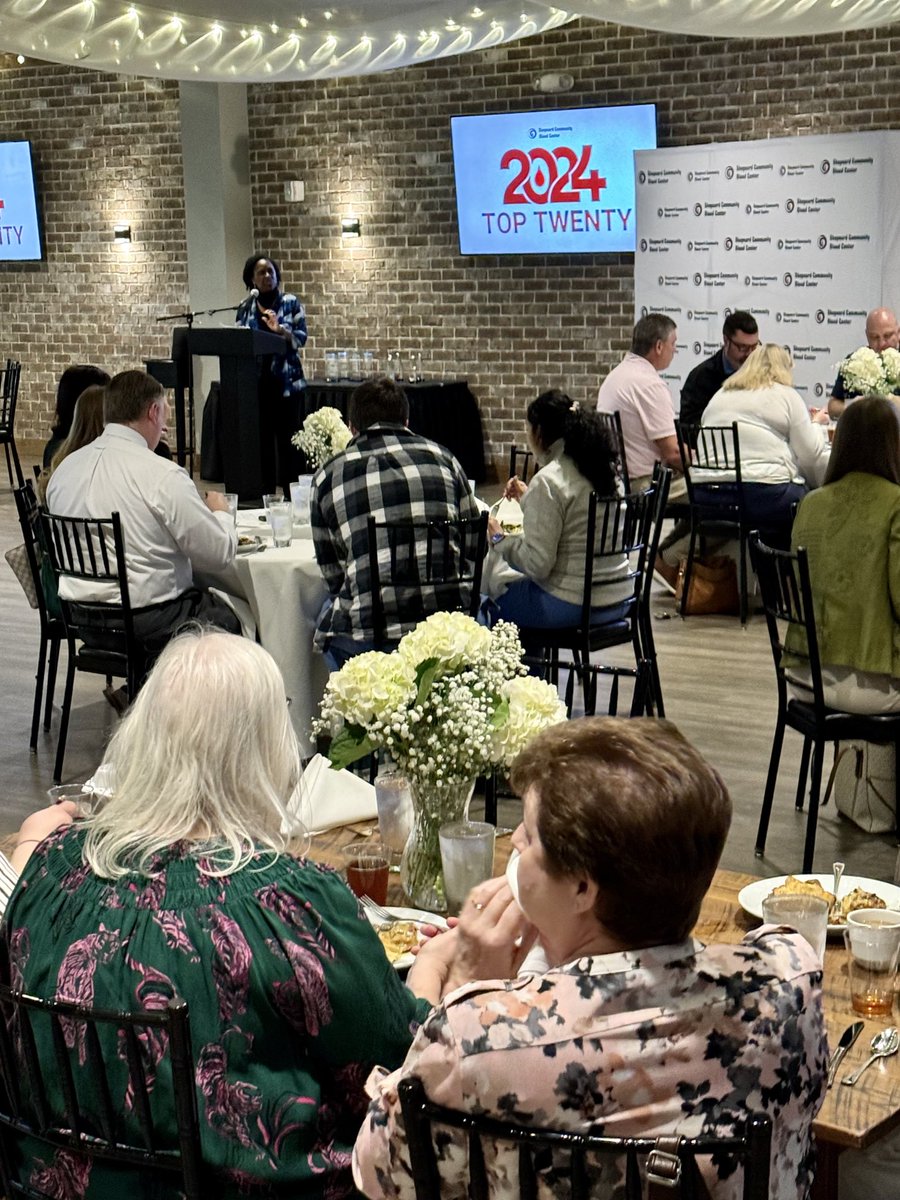 A_H_Hendrix's tweet image. It was an honor representing USC Aiken at the ⁦@shepeardblood⁩ “Top 20 in 2024” luncheon last week. Such an impressive group to be part of. So proud of Aiken students, faculty, &amp;amp; staff helping save 250+ lives here in our community! #DonateBlood #GiveLocal #SavingLives🩸