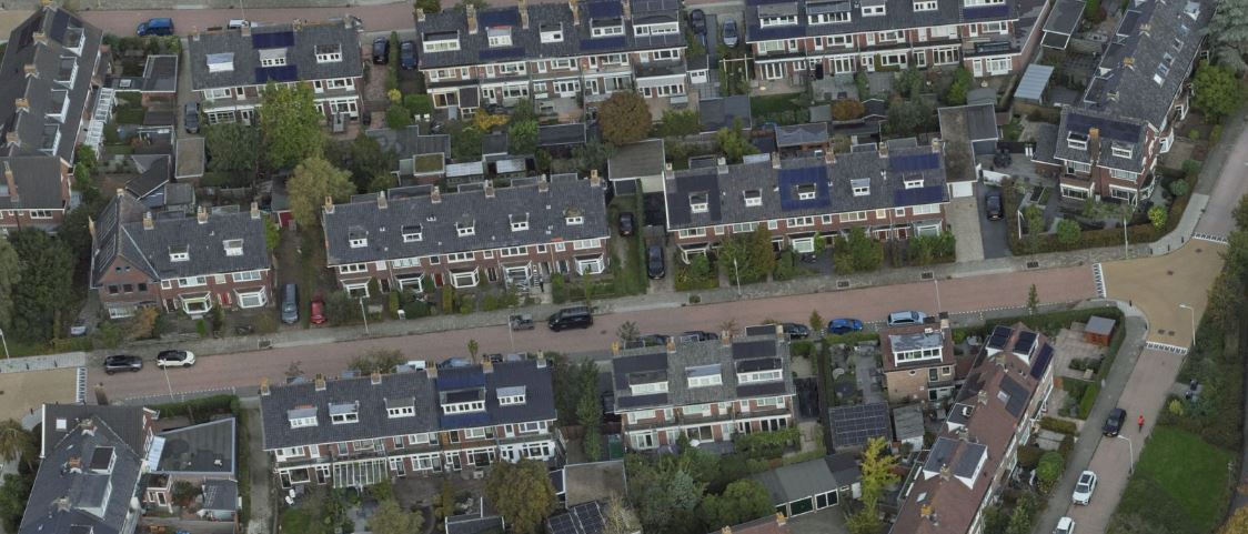 Een inbreker staat in de slaapkamer 🛏️van een 95-jarige vrouw. Er zijn zondag 16 maart in de nacht spullen meegenomen uit een huis aan de Julianastraat #halfweg. Tips? Neem contact op via de link👇

obi41.nl/2p8rt973
#inbraak #politienh #politie #haarlemmermeer