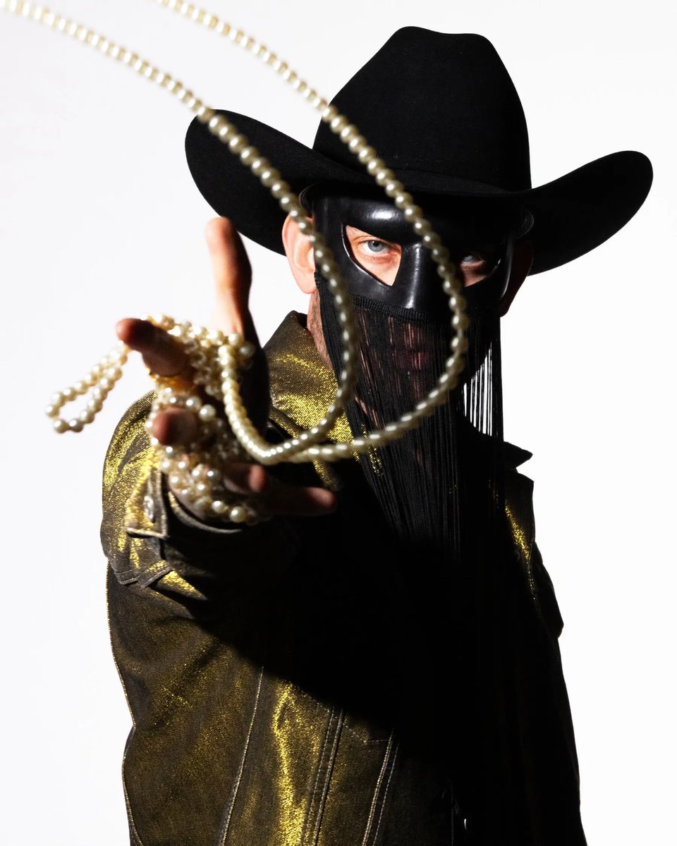 OrvilleUpdates's tweet photo. Orville for The New York Times! #orvillepeck 

📸: Thea Traff https://t.co/u3Bu4OiEC1