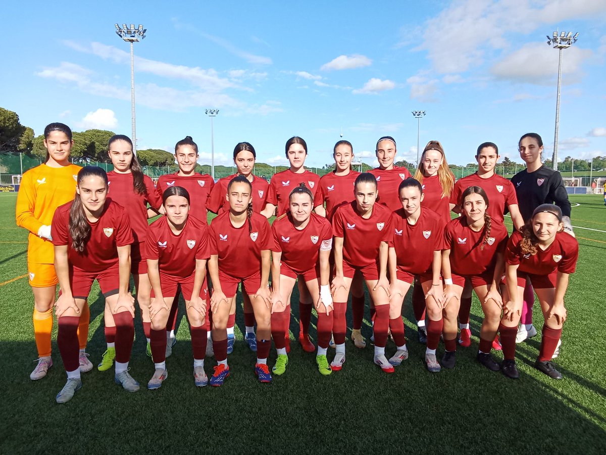 Sevilla FC Femenino (@sevillafc_fem) on Twitter photo CANTERA | Triunfo por tierras gaditanas en la 1ª Andaluza Femenina Cadete para las de <a href="/Pinedamister/">Manolo Pineda</a>:
<a href="/Cadiz_CFFem/">Cádiz CF Femenino</a> 0-6 #SevillaFCFem Cadete ⚪️🔴
⚽️ Ariadna (3), Irene Cazador (2) y Carlota. 💪🏻
#CanteraSevillaFC CANTERA | Triunfo por tierras gaditanas en la 1ª Andaluza Femenina Cadete para las de <a href="/Pinedamister/">Manolo Pineda</a>:
<a href="/Cadiz_CFFem/">Cádiz CF Femenino</a> 0-6 #SevillaFCFem Cadete ⚪️🔴
⚽️ Ariadna (3), Irene Cazador (2) y Carlota. 💪🏻
#CanteraSevillaFC