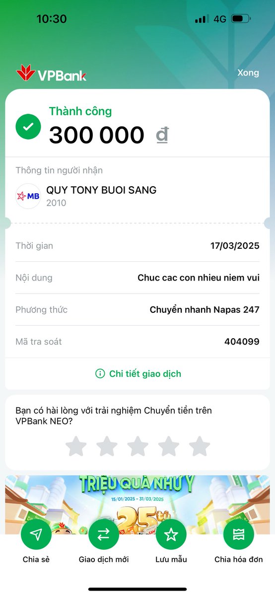 Tháng Ba nở những bông hoa nhỏ,
Như nụ cười e ấp trên môi.
Hương cỏ mới len vào nắng sớm,
Dịu dàng lời ai nói trên môi 😍