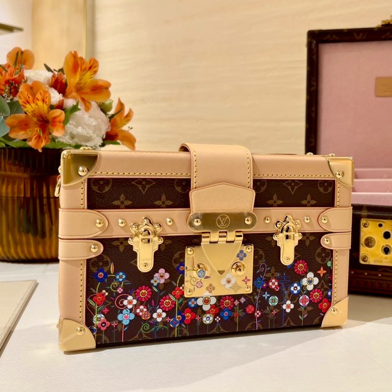 orangeroad20134's tweet photo. こつこつドッカーンッ
🩷🩷
#LV https://t.co/7f9YGqFF3v