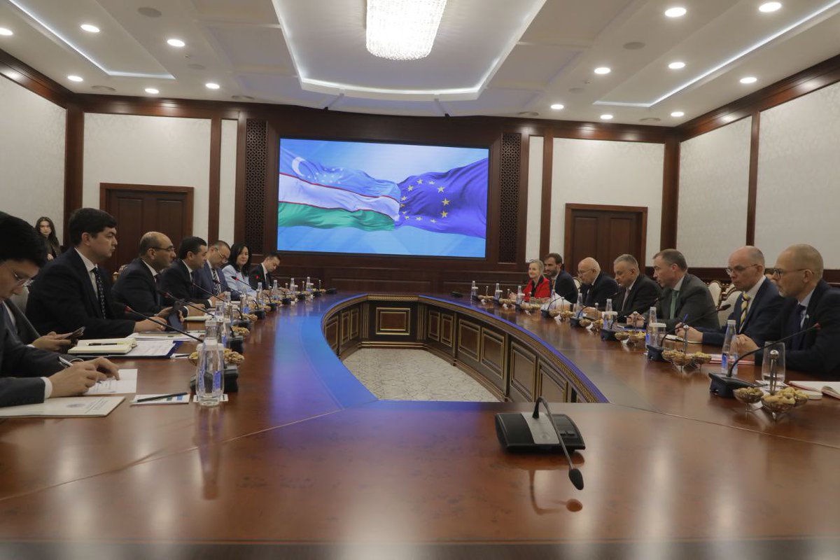 EU_Tashkent's tweet photo. Welcome to Uzbekistan 🇺🇿 Commissioner @JozefSikela 🇪🇺!

Today EU Commissioner for @EU_Partnerships is visiting Uzbekistan starting his programme by meeting with Minister of Foreign Affairs @uzbekmfa @FM_Saidov https://t.co/jj1z0jhEJy