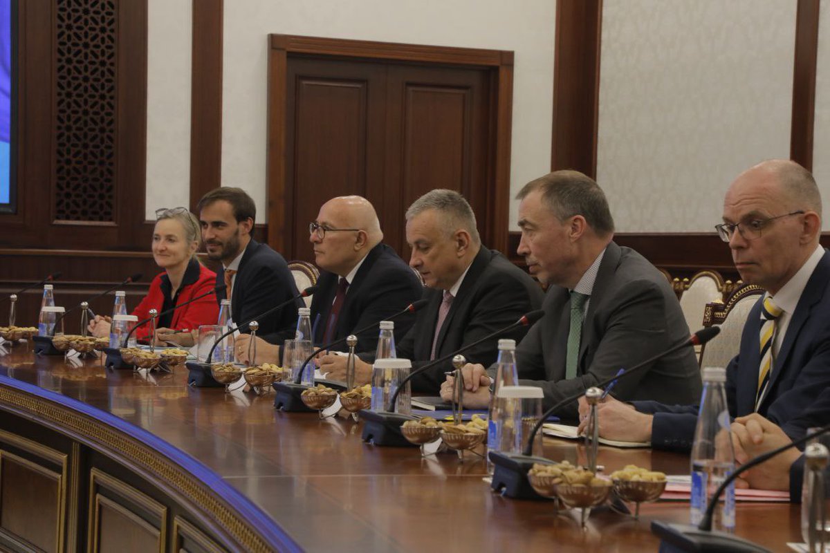 EU_Tashkent's tweet photo. Welcome to Uzbekistan 🇺🇿 Commissioner @JozefSikela 🇪🇺!

Today EU Commissioner for @EU_Partnerships is visiting Uzbekistan starting his programme by meeting with Minister of Foreign Affairs @uzbekmfa @FM_Saidov https://t.co/jj1z0jhEJy