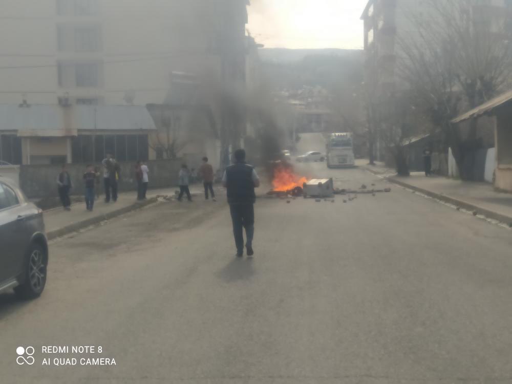 Kadınlar sokağa inerse erkekler girecek yer bulamaz. Bir memleketin nasıl suyu olmaz. 
<a href="/FeyziBerdibek1/">Feyzi Berdibek🇹🇷</a> <a href="/OHulaku/">Ömer Faruk Hülakü</a> <a href="/Korkutata_Zeki/">Zeki Korkutata</a> <a href="/bingolvaliligi/">T.C. Bingöl Valiliği</a> <a href="/ahusta07/">Dr. Ahmet Hamdi USTA</a> <a href="/TutkanUgur/">Uğur Tutkan</a> <a href="/bingol_emniyet/">Bingöl Emniyet Müdürlüğü</a> <a href="/Erdalarikan12/">Erdal ARIKAN</a> <a href="/bingolbel/">Bingöl Belediyesi</a> <a href="/BiskiMudurlugu/">BİSKİ Müdürlüğü</a>