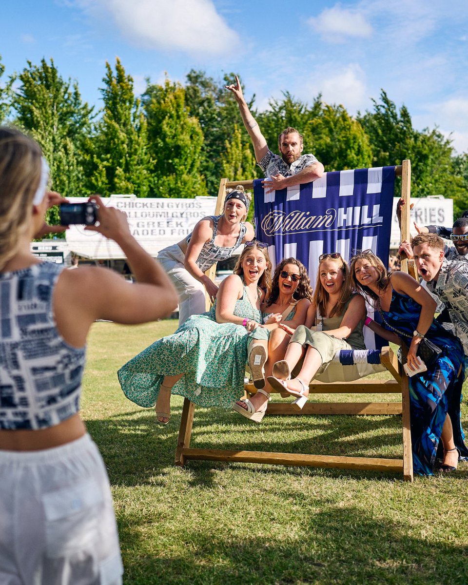 Goodwood_Races's tweet photo. June can’t come soon enough 😍💃 Send this to your organised friend to make #3FN happen this year 👀 

📆 6 June @GrooveArmada  
📆 13 June @Hot_Chip 
📆 20 June @ArtfulDodgerMC & Woody Cook  

Tap here to secure tickets for Three Friday Nights presented by @DegenDistillery: https://t.co/boB7PAVP9u